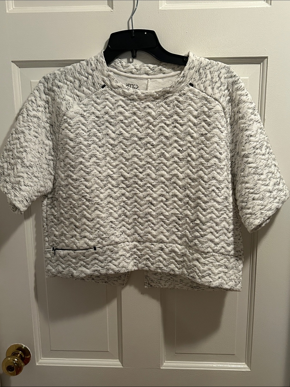 White Heather Quilted Short-Sleeve Crop Top with Zippered Pocket